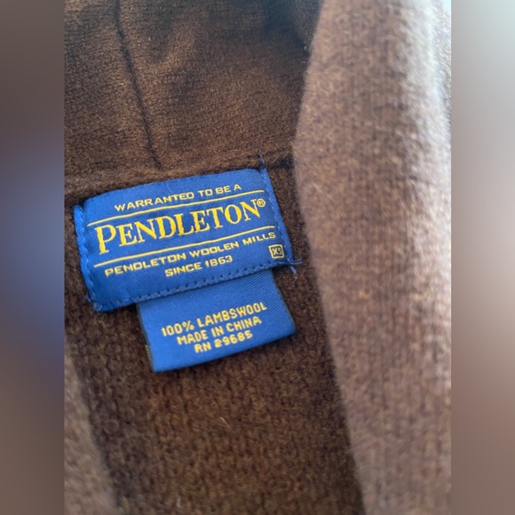 Pendleton Wool Board Shirt Brown Plaid Loop Collar Flap Pockets Men's Small - Picture 7 of 7